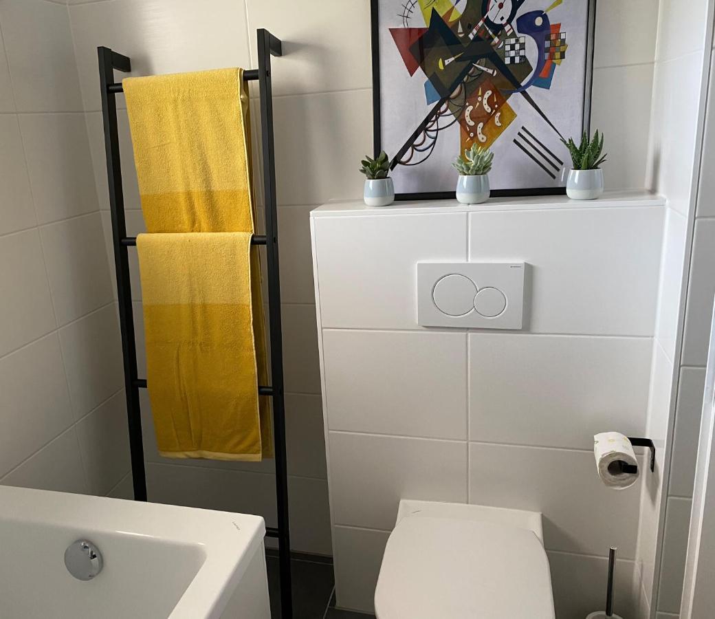 Brand New Cozy Apartment 10 Min To City Center Bécs Kültér fotó