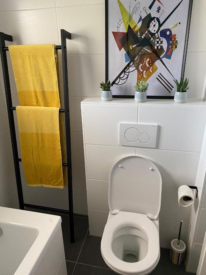 Brand New Cozy Apartment 10 Min To City Center Bécs Kültér fotó